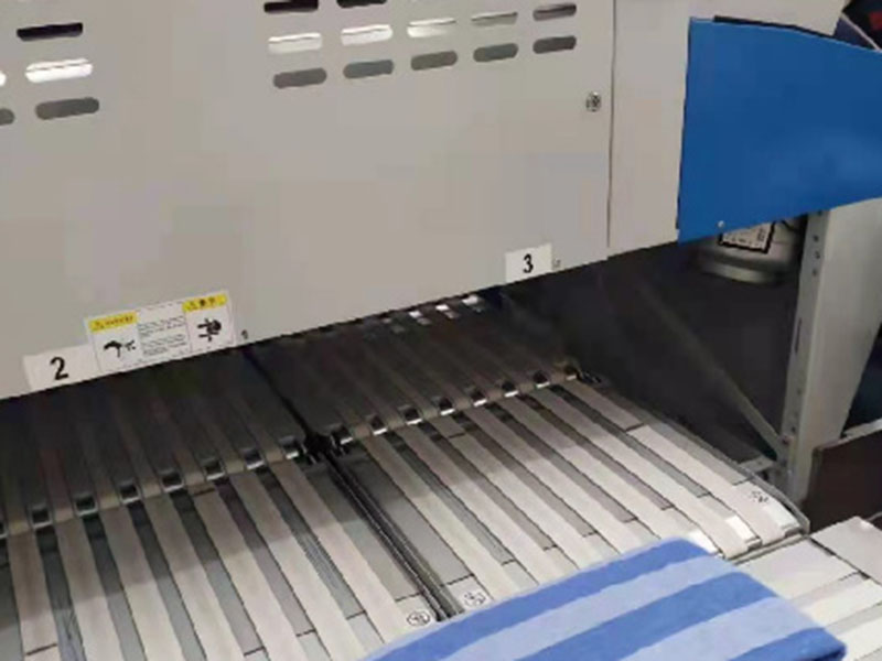 福安巾类折叠机-01